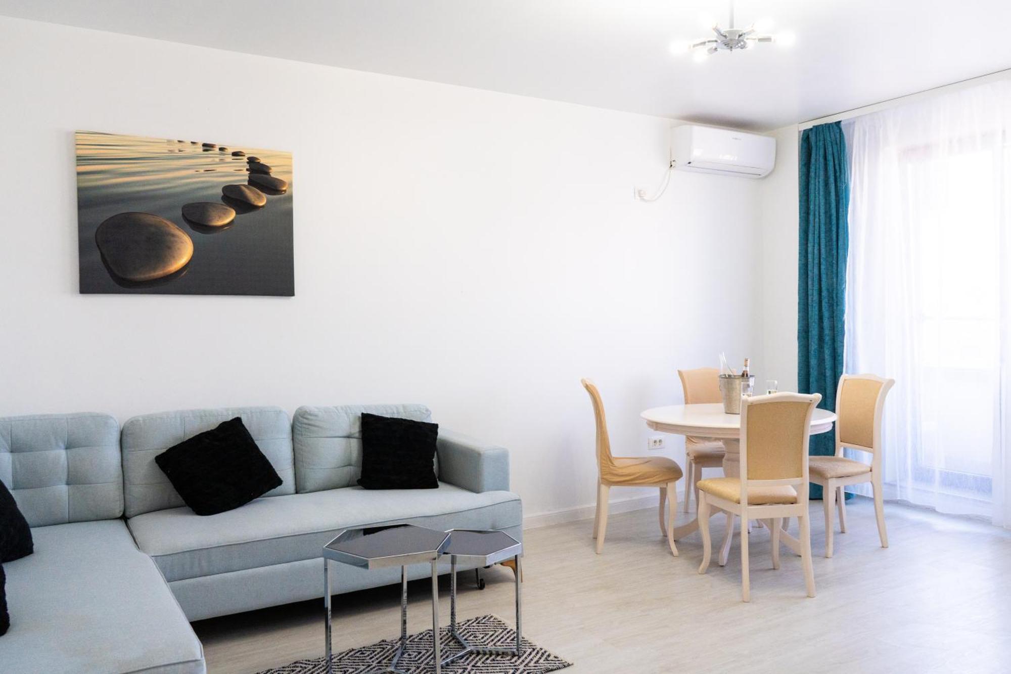 Alexis Spacious Classic Apartment Mamaia Esterno foto