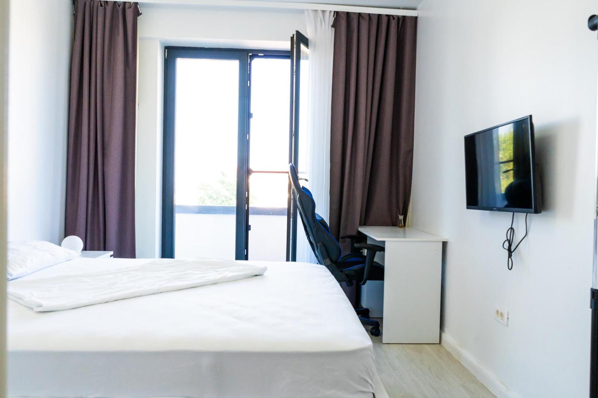 Alexis Spacious Classic Apartment Mamaia Esterno foto