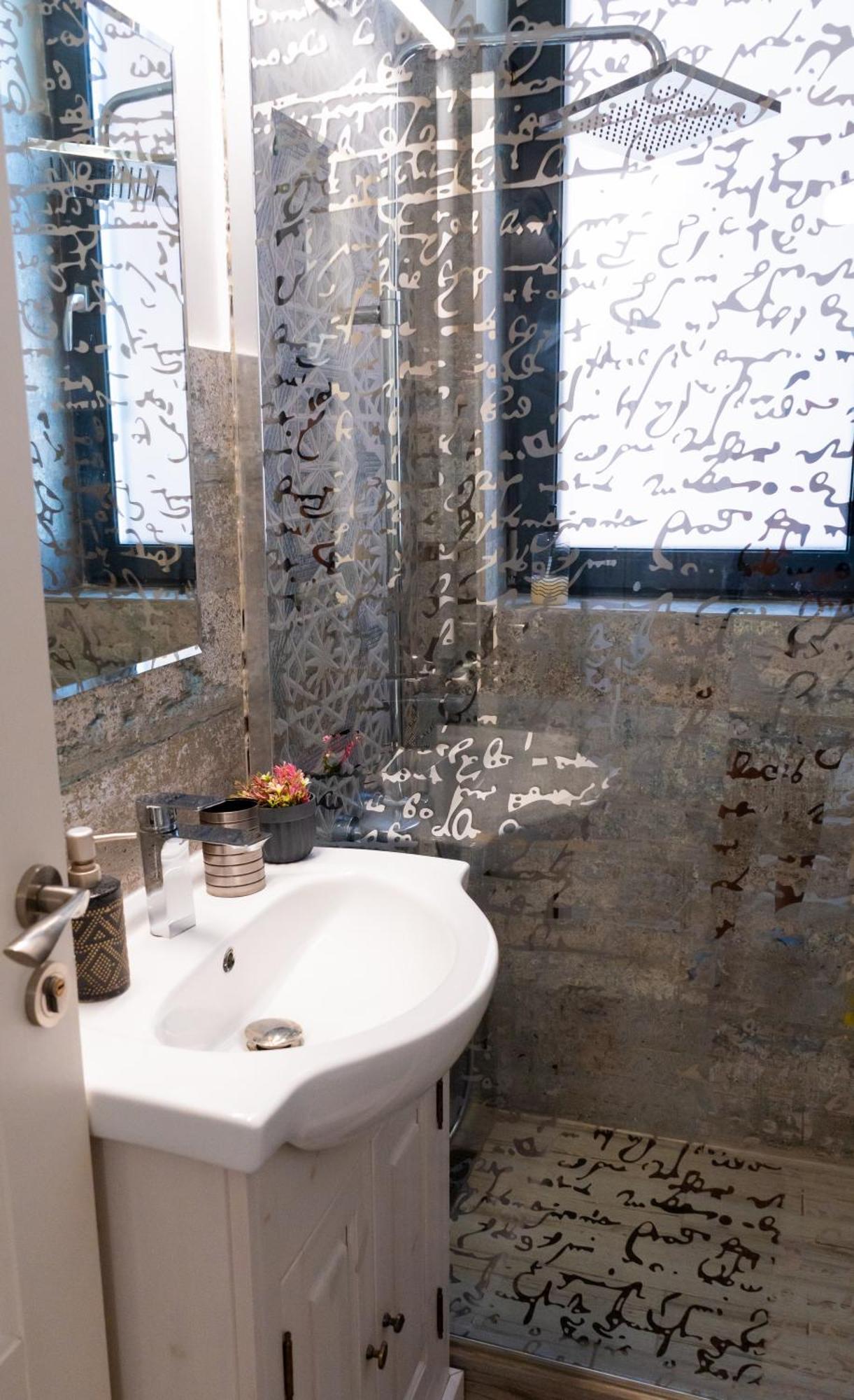 Alexis Spacious Classic Apartment Mamaia Esterno foto